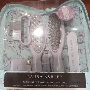 Laura Ashley Pedicure Set